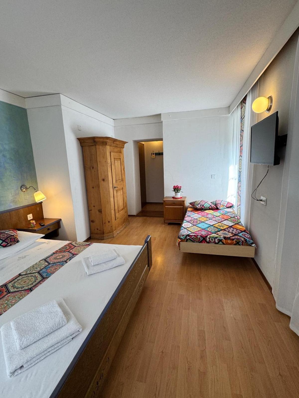 Hotel Post Cunter Biancardi Савонин Екстериор снимка